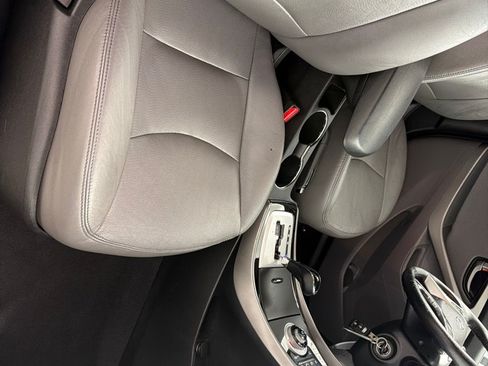 Used 2011 Hyundai Elantra Limited FWD image 20