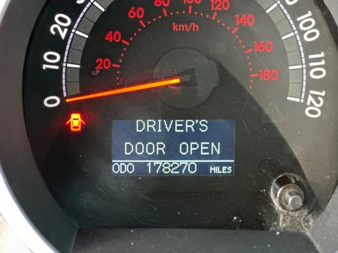 Used 2013 Toyota Sequoia Limited image 38