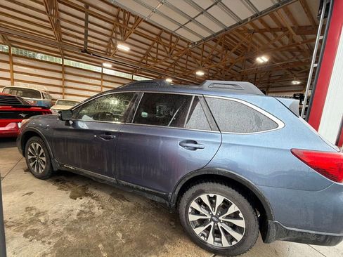 Used 2016 Subaru Outback 3.6R Limited AWD/4WD image 11