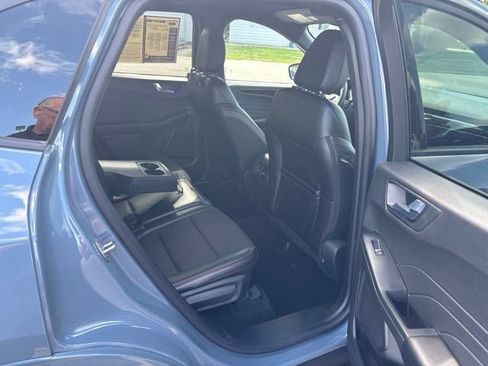 Used 2024 Ford Escape ST-Line w/ Tech Pack #1 AWD/4WD image 11