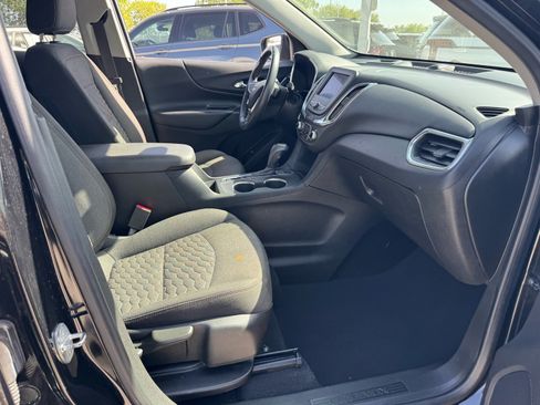 Used 2020 Chevrolet Equinox LT FWD image 27