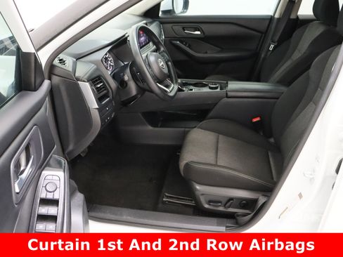 Used 2024 Nissan Rogue SV image 14