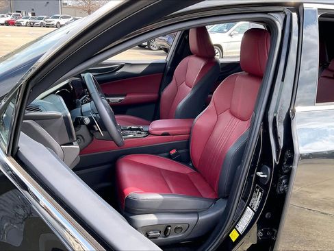 Used 2022 Lexus NX 350 AWD image 12