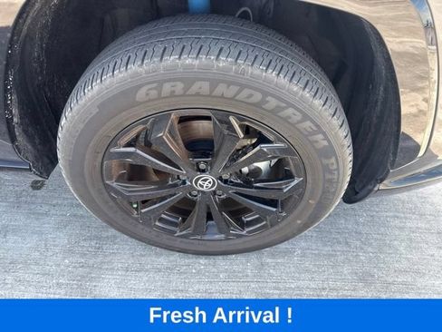 Used 2023 Toyota RAV4 XSE AWD/4WD image 20