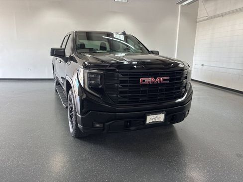 Used 2023 GMC Sierra 1500 Elevation w/ X31 Off-Road Package AWD/4WD image 1