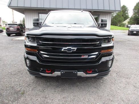 Used 2017 Chevrolet Silverado 1500 LT w/ Redline Edition AWD/4WD image 3
