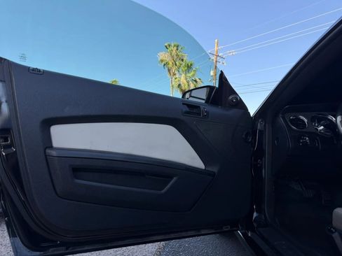 Used 2014 Ford Mustang GT w/ Equipment Group 301A RWD image 33