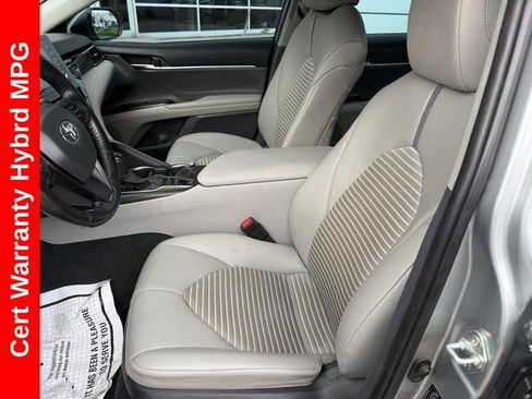 Used 2022 Toyota Camry SE FWD image 16