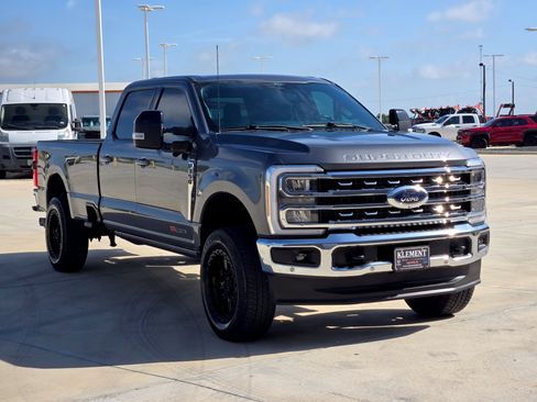 Used 2024 Ford F350 Lariat w/ Lariat Ultimate Package AWD/4WD image 4