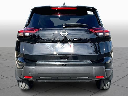 New 2026 Nissan Rogue SV image 4