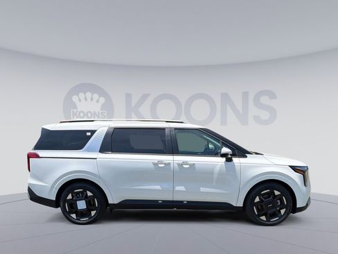 New 2026 Kia Carnival EX FWD image 8