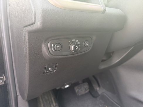 Used 2020 GMC Terrain Denali w/ Denali Premium Package image 15