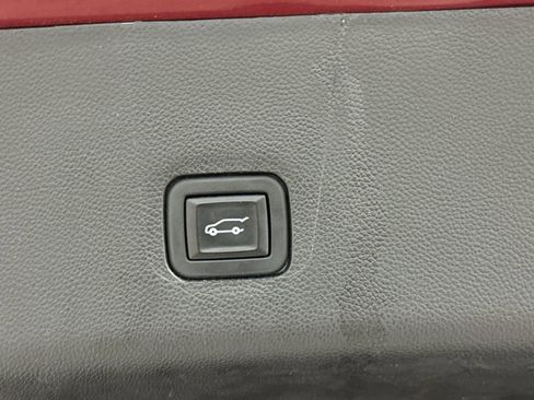 Used 2020 Chevrolet Traverse RS AWD/4WD image 31