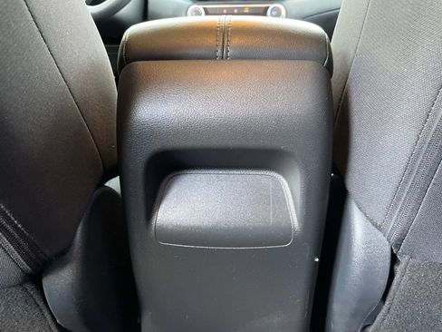Used 2022 Nissan Sentra S FWD image 27