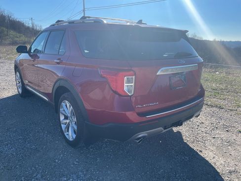 Used 2023 Ford Explorer Platinum w/ Technology Package image 7