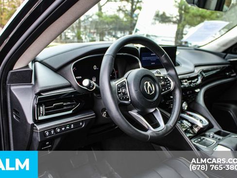 Used 2024 Acura MDX SH-AWD w/ Advance Package image 25