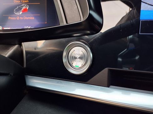 Used 2022 Chevrolet Corvette Stingray Premium Cpe w/ Z51 Performance Package image 16