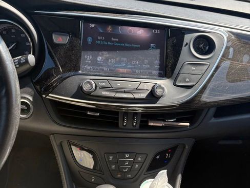 Used 2020 Buick Envision Essence AWD/4WD image 11