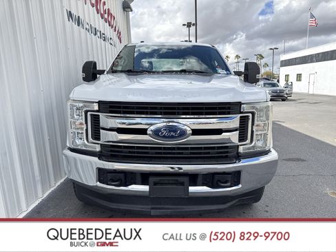 Used 2019 Ford F250 XLT w/ FX4 Off-Road Package image 8