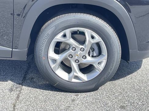 New 2026 Chevrolet Trax LS w/ LS Convenience Package image 9