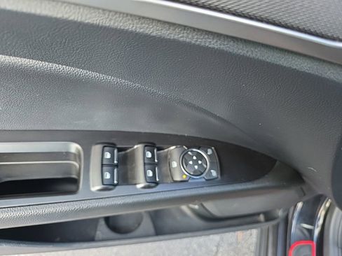 Used 2019 Ford Fusion SEL FWD image 13