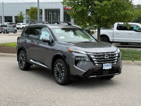 New 2026 Nissan Rogue Platinum AWD/4WD image 4