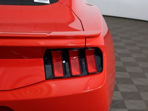Used 2025 Ford Mustang GT Premium RWD image 18