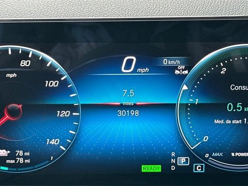 Used 2023 Mercedes-Benz EQB 300 4MATIC w/ Exclusive Package image 32