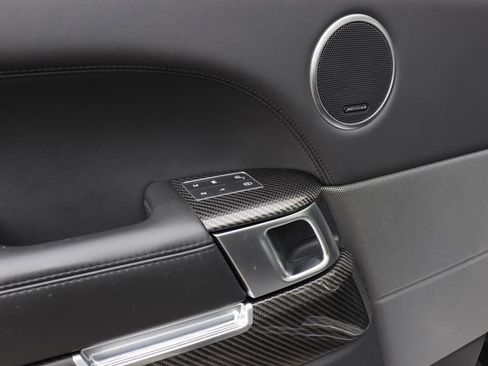 Used 2019 Land Rover Range Rover Sport SVR image 40