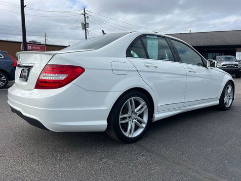 Used 2014 Mercedes-Benz C 250 Sedan image 8