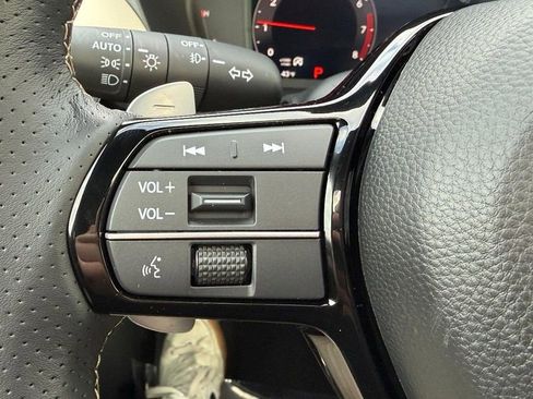 Certified 2025 Acura ADX A-Spec image 19