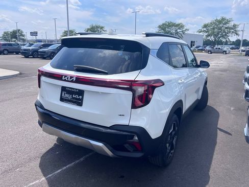 Certified 2024 Kia Seltos EX AWD/4WD image 4