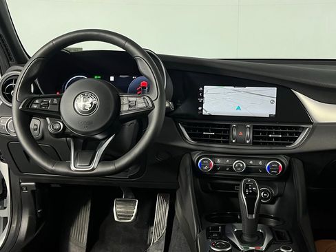 Used 2024 Alfa Romeo Giulia Ti w/ Active Assist Plus Package image 14