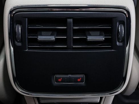 Used 2020 Lincoln Continental AWD w/ Premium Package image 28