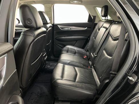 Used 2018 Cadillac XT5 Luxury w/ Driver Awareness Package AWD/4WD image 43
