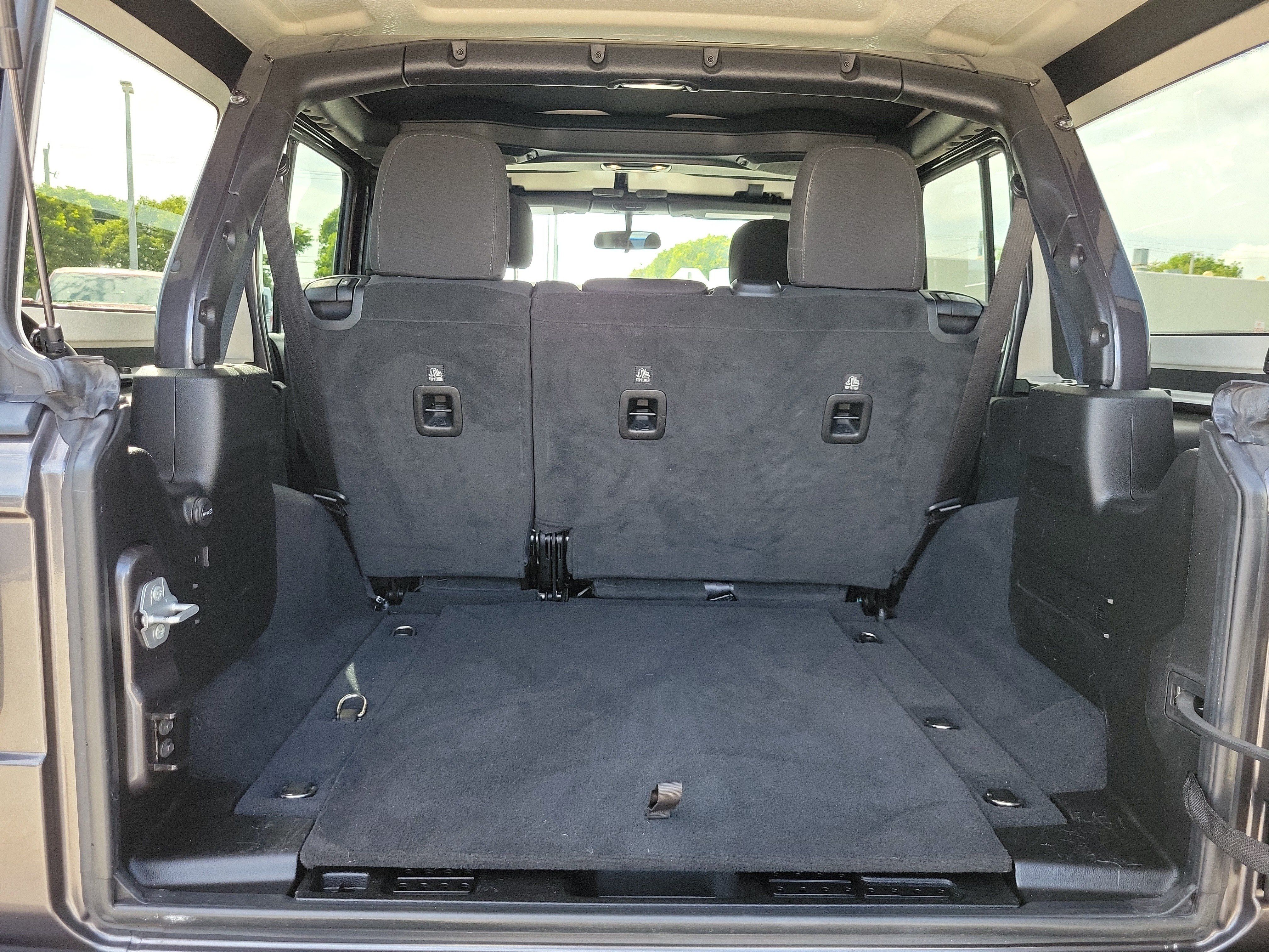 Used 2022 Jeep Wrangler Unlimited Sport AWD/4WD image 14