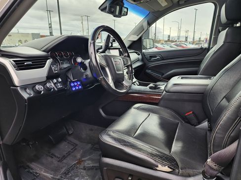 Used 2015 GMC Yukon XL SLT w/ Open Road Package image 9