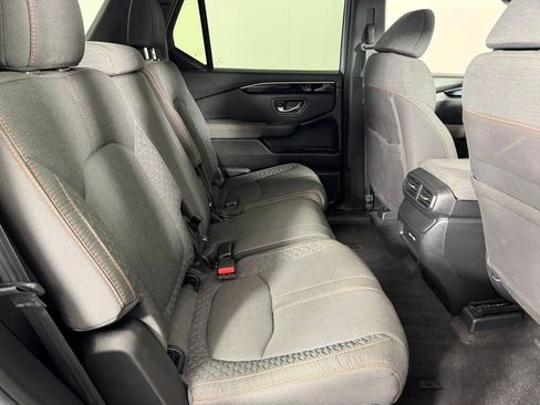 Used 2023 Honda Pilot Sport image 28