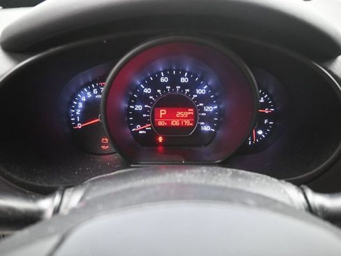 Used 2018 Kia Soul + FWD image 6