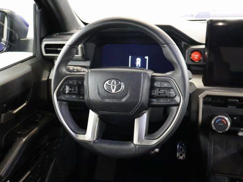 Used 2024 Toyota Tacoma TRD Sport image 12