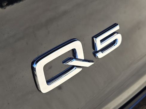 Certified 2023 Audi Q5 2.0T Premium w/ Convenience Package image 13