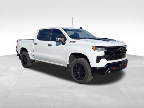 Used 2023 Chevrolet Silverado 1500 LT Trail Boss w/ LT Trail Boss Premium Package AWD/4WD image 1