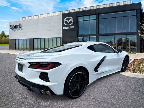 Used 2023 Chevrolet Corvette Stingray Coupe w/ 1LT RWD image 3