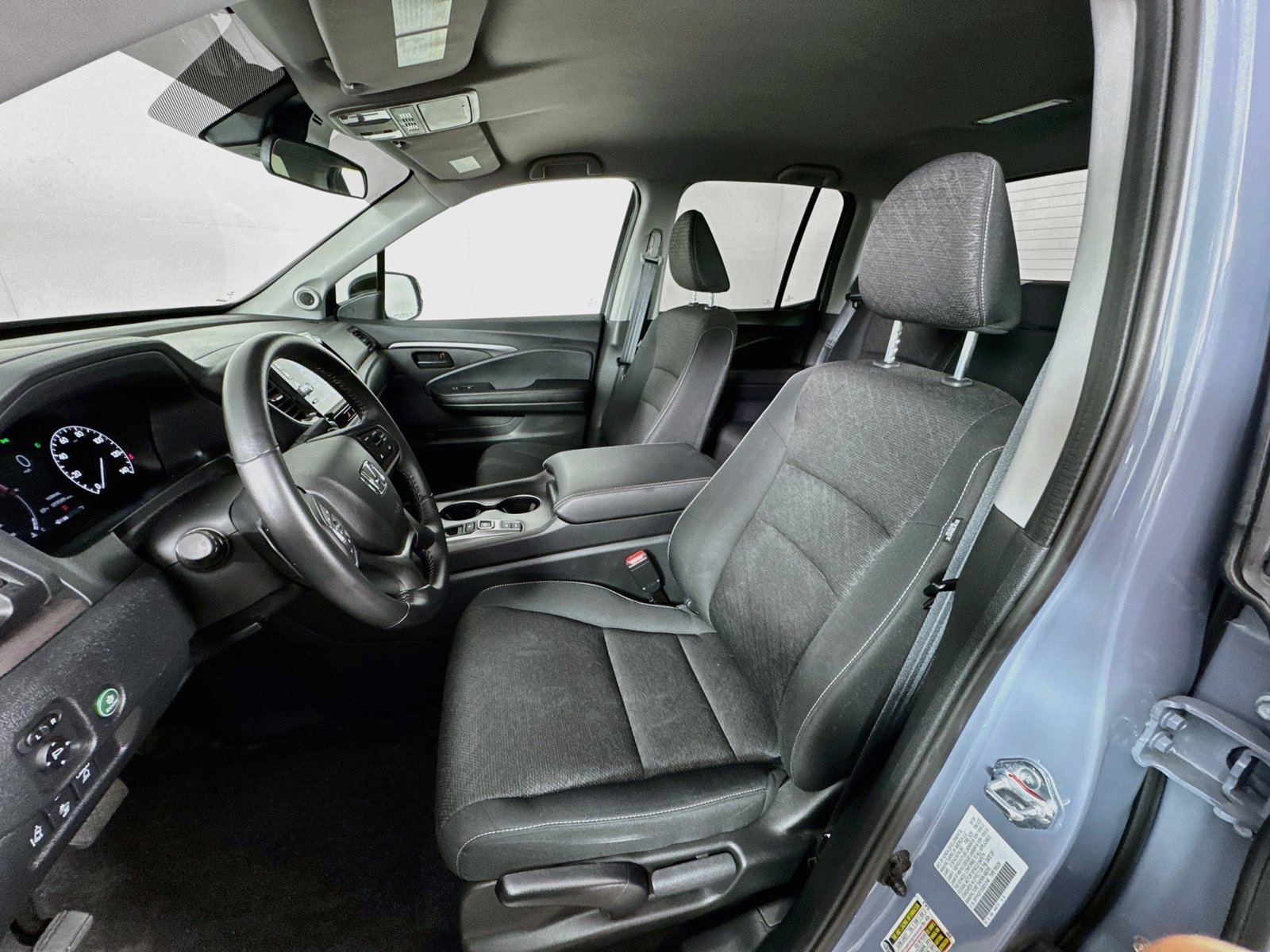 Used 2025 Honda Ridgeline Sport image 18