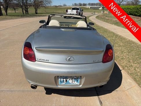Used 2005 Lexus SC 430 Convertible image 4