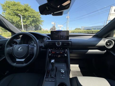 Used 2023 Lexus IS 300 AWD w/ Premium Package image 18