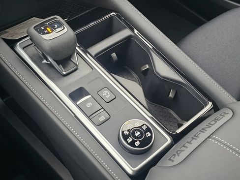 New 2026 Nissan Pathfinder SV image 16