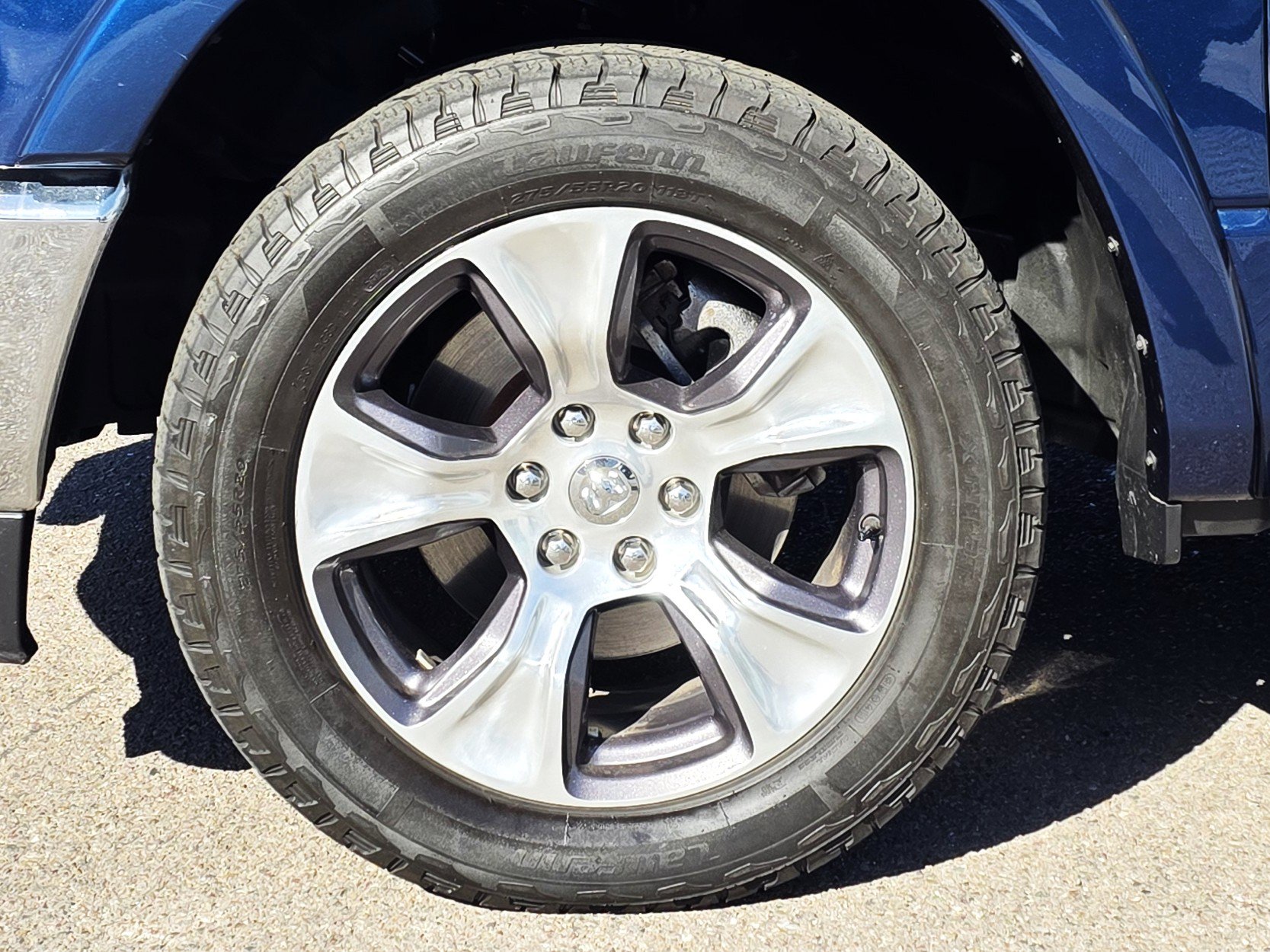 Used 2021 RAM 1500 Laramie AWD/4WD image 9