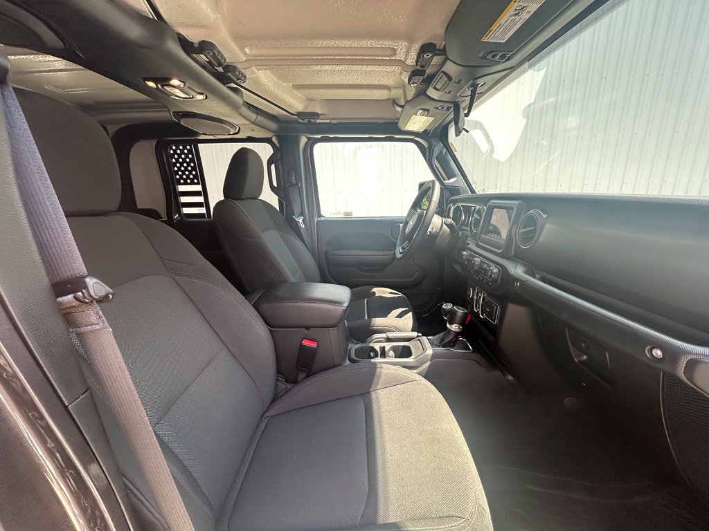 Used 2023 Jeep Gladiator Sport AWD/4WD image 20