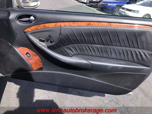 Used 2006 Mercedes-Benz CLK 500 Cabriolet image 21